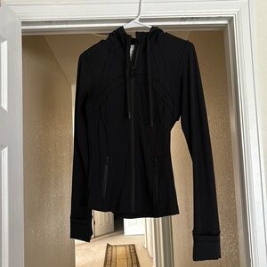 Define hooded jacket *nulu